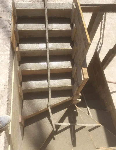 Vue d’ensemble d’un escalier en maçonnerie